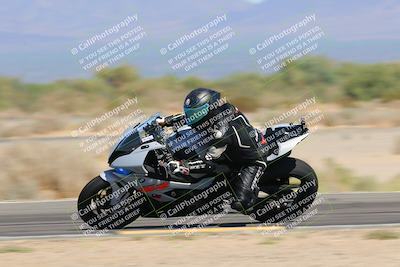 media/Oct-01-2023-SoCal Trackdays (Sun) [[4c570cc352]]/Turn 15 Inside (140pm)/